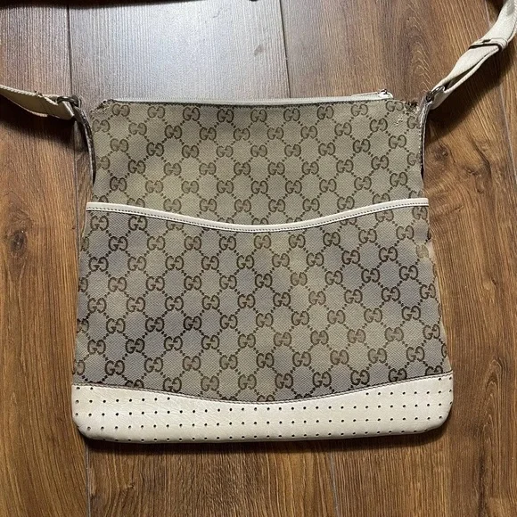 Gucci vintage monogram shoulder bag